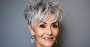 30-short-hairstyles-for-women-over-70